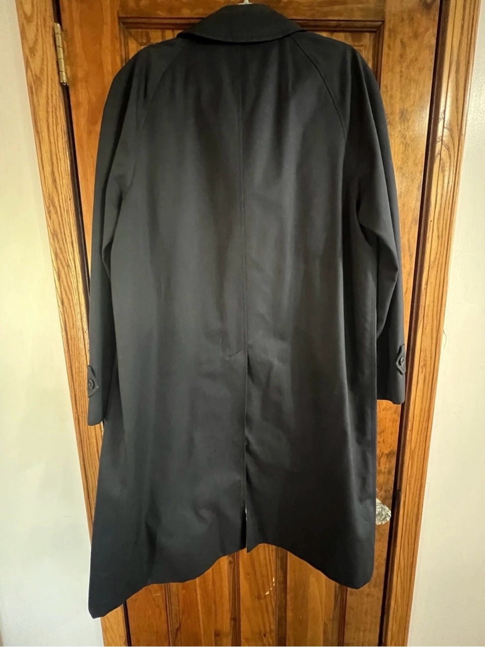Vintage Burberry Men’s Trench Coat - Picture 9 of 11
